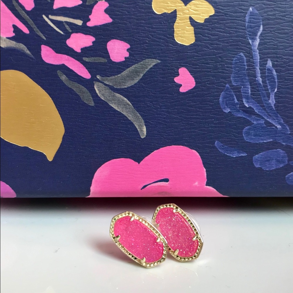 Kendra Scott Ellie stud earrings